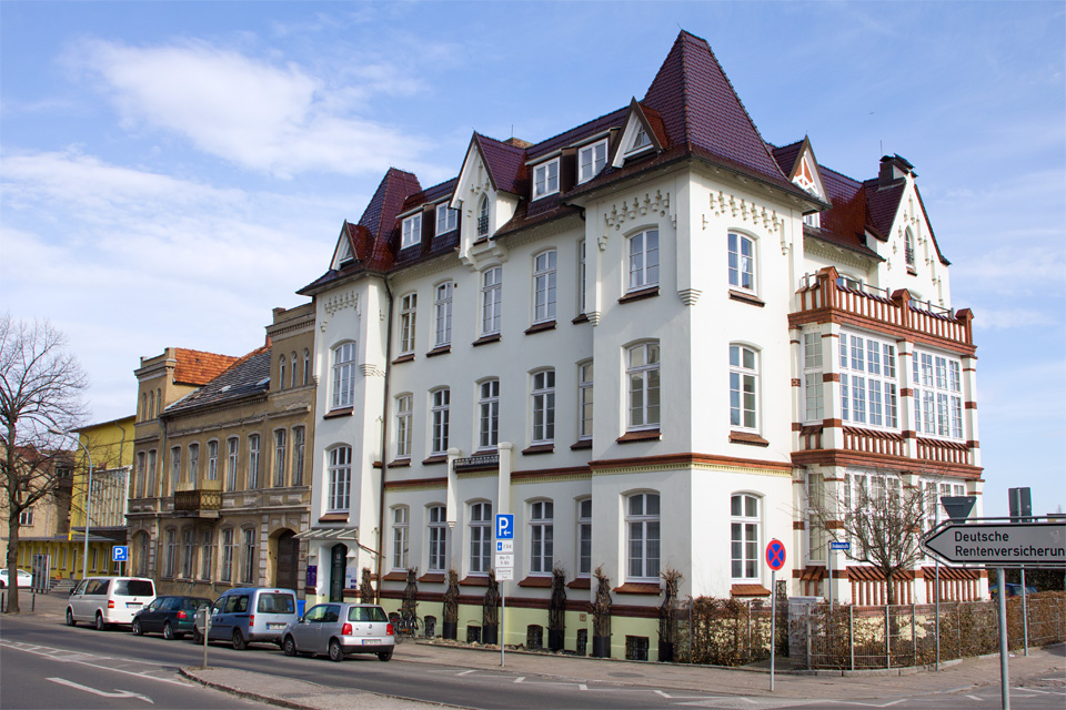 Aussenansicht Fachpraxis für Kieferorthopädie Dr. med. dent. Jörg Tschierschke
